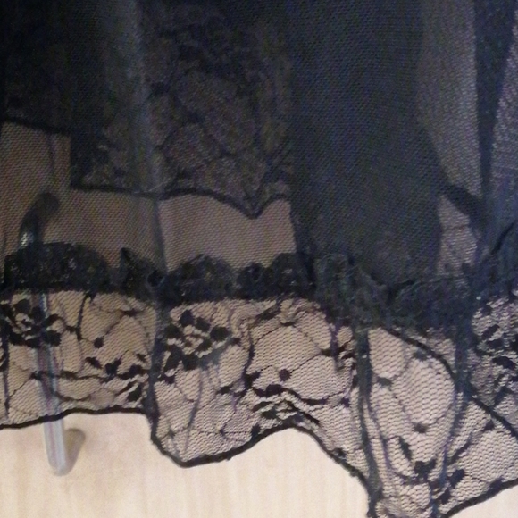 NWT Red & Black Lingerie - Picture 3 of 4